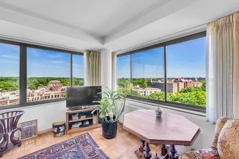 $435,000 | 4740 Connecticut Avenue Northwest, Unit 1007, Washington, DC 20008