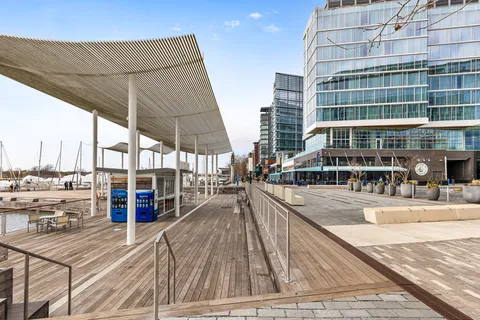 $1,100,000 | 810 Capitol Square Place Southwest, Washington, DC 20024