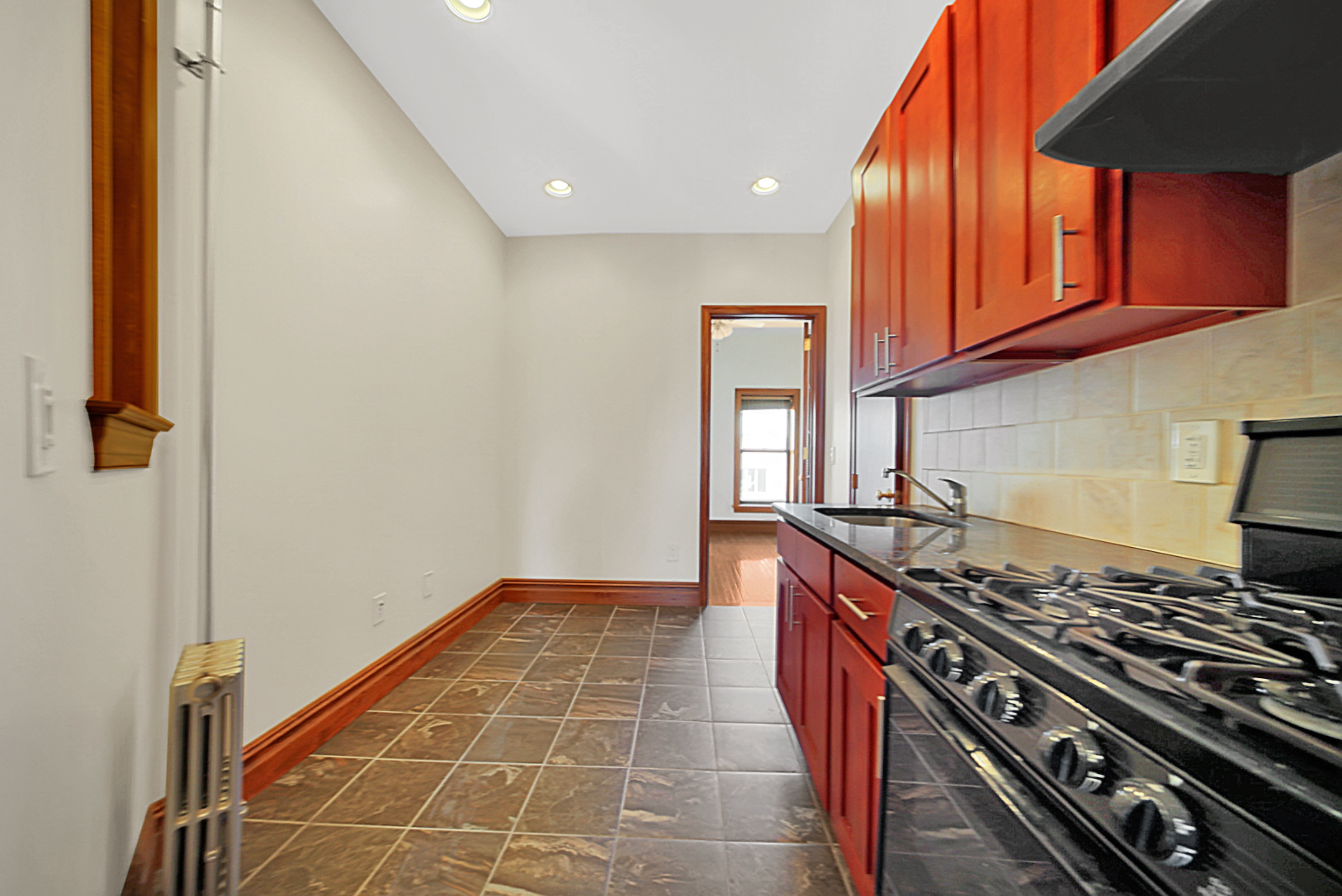 364 15th Street, Unit 4L Brooklyn, NY 11215 - Photo 4 of 5