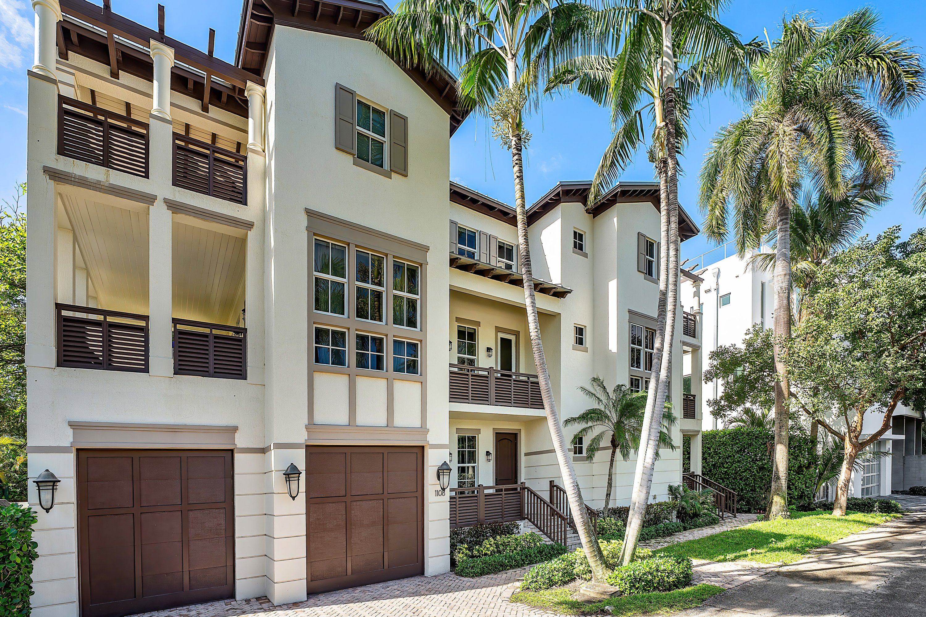 1108 Coconut Row Delray Beach, FL 33483 - Photo 4 of 9