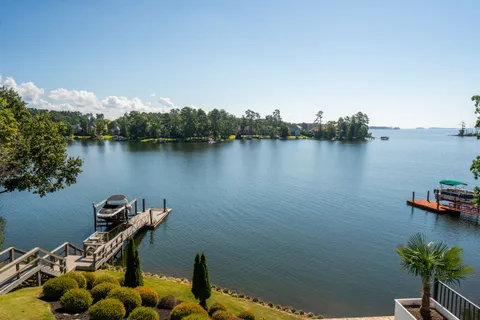 a view of a lake with houses