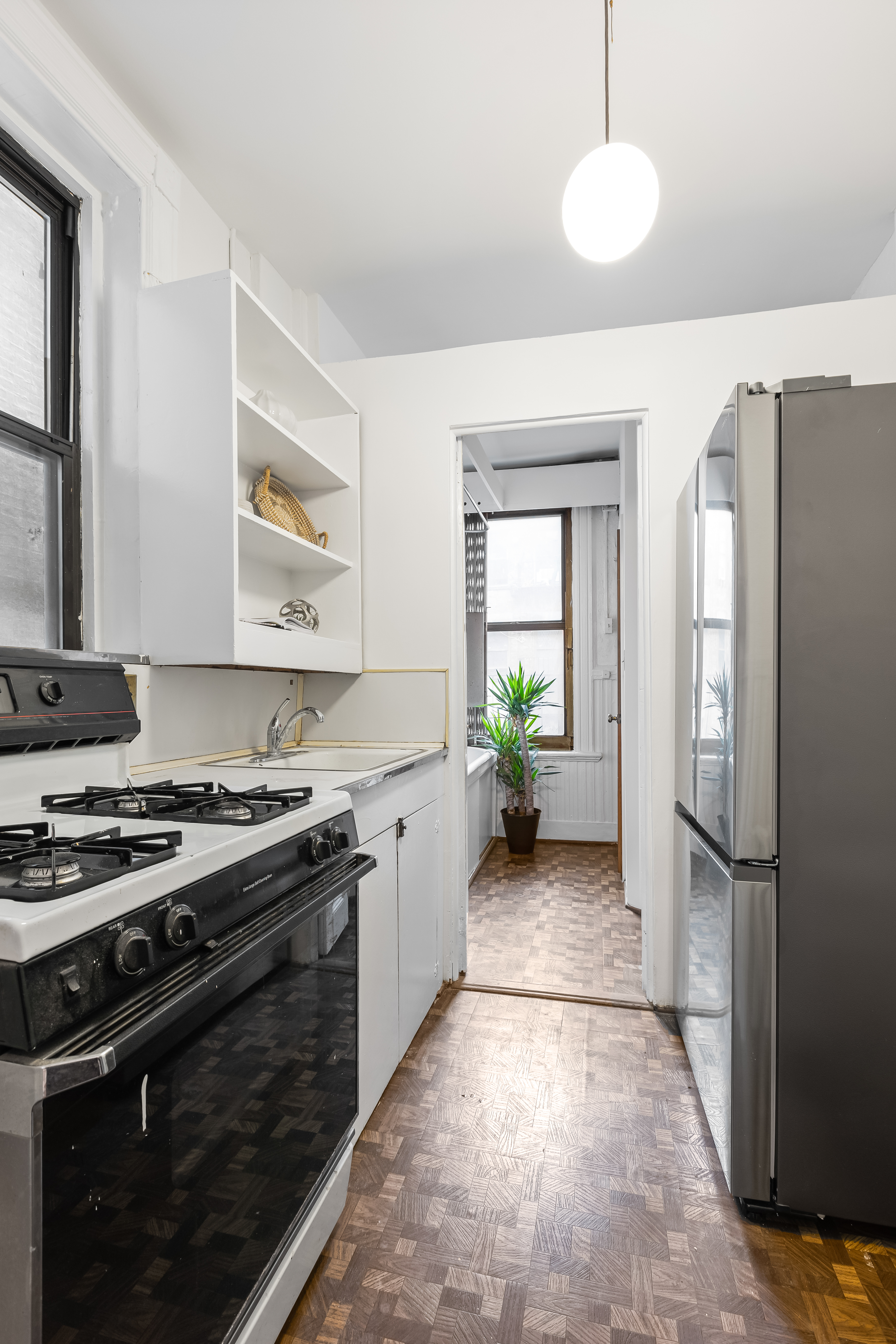 452 West 50th Street, Unit 3E Manhattan, NY 10019 - Photo 4 of 12