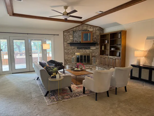 $850,000 | 1013 Hidden Hills Drive, Dripping Springs, TX 78620