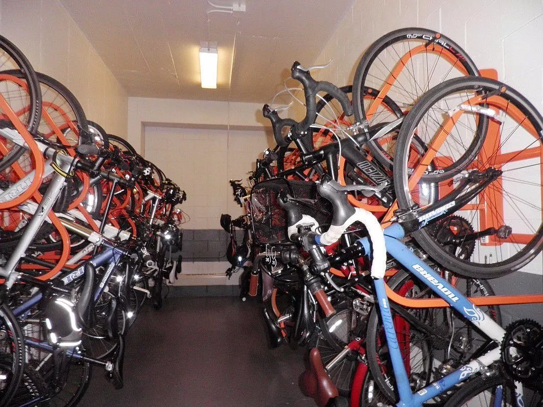 48-15 11th Street, Unit 8C Queens, NY 11101 - Photo 8 of 10