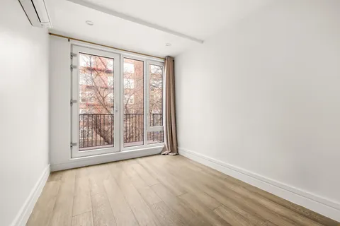$949,000 | 143 Winthrop Street, Unit 3A | Prospect Lefferts Gardens