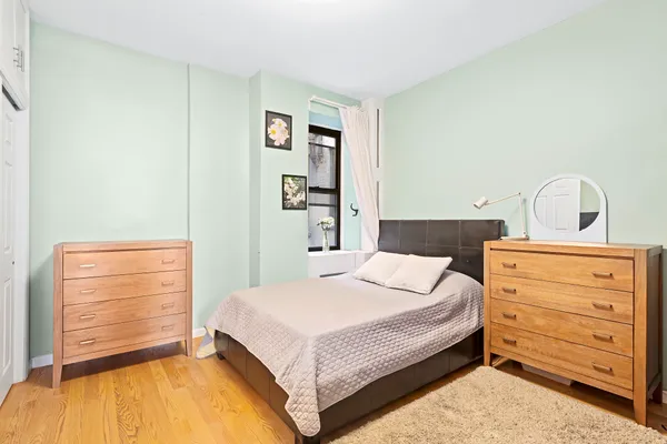 $3,800 | 342 West 56th Street, Unit 3A | Hell's Kitchen