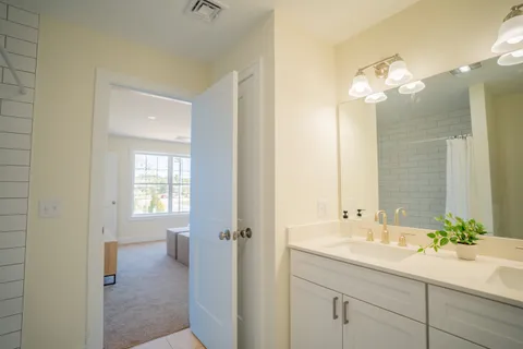 $429,000 | 13 Suffolk Road, Unit 8, Concord, NH 03303