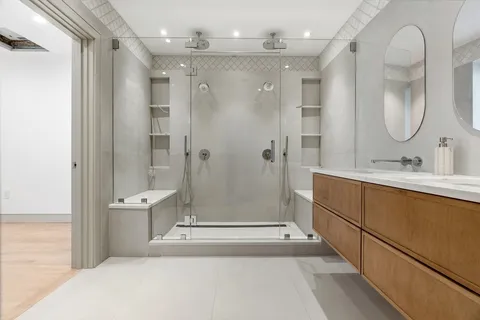 $2,349,999 | 92 Sewall Avenue, Unit 2C, Brookline, MA 02446