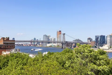 $850,000 | 85 Hudson Avenue, Unit 4B | Vinegar Hill