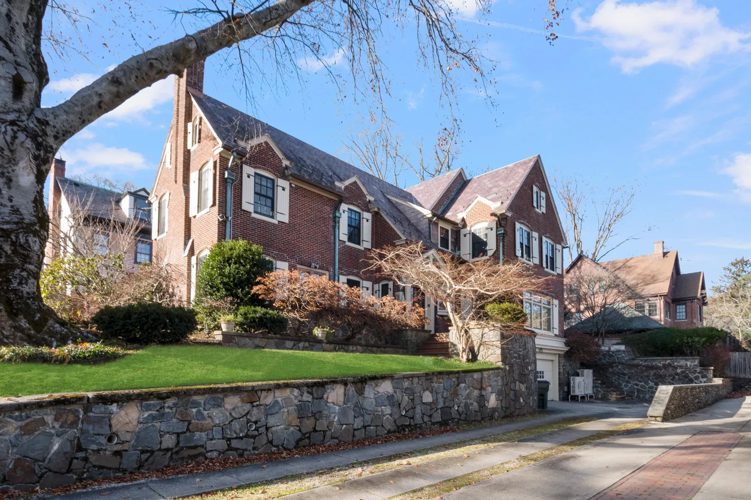 $2,195,000 | 82 Freeman Parkway, Providence, RI 02906