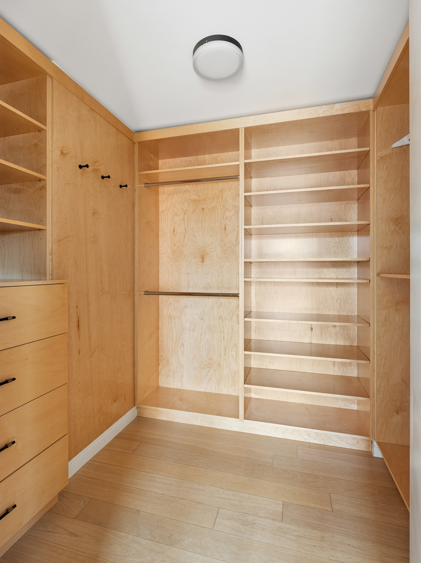 100 Barrow Street, Unit 11A Manhattan, NY 10014 - Photo 12 of 16 a view of empty room