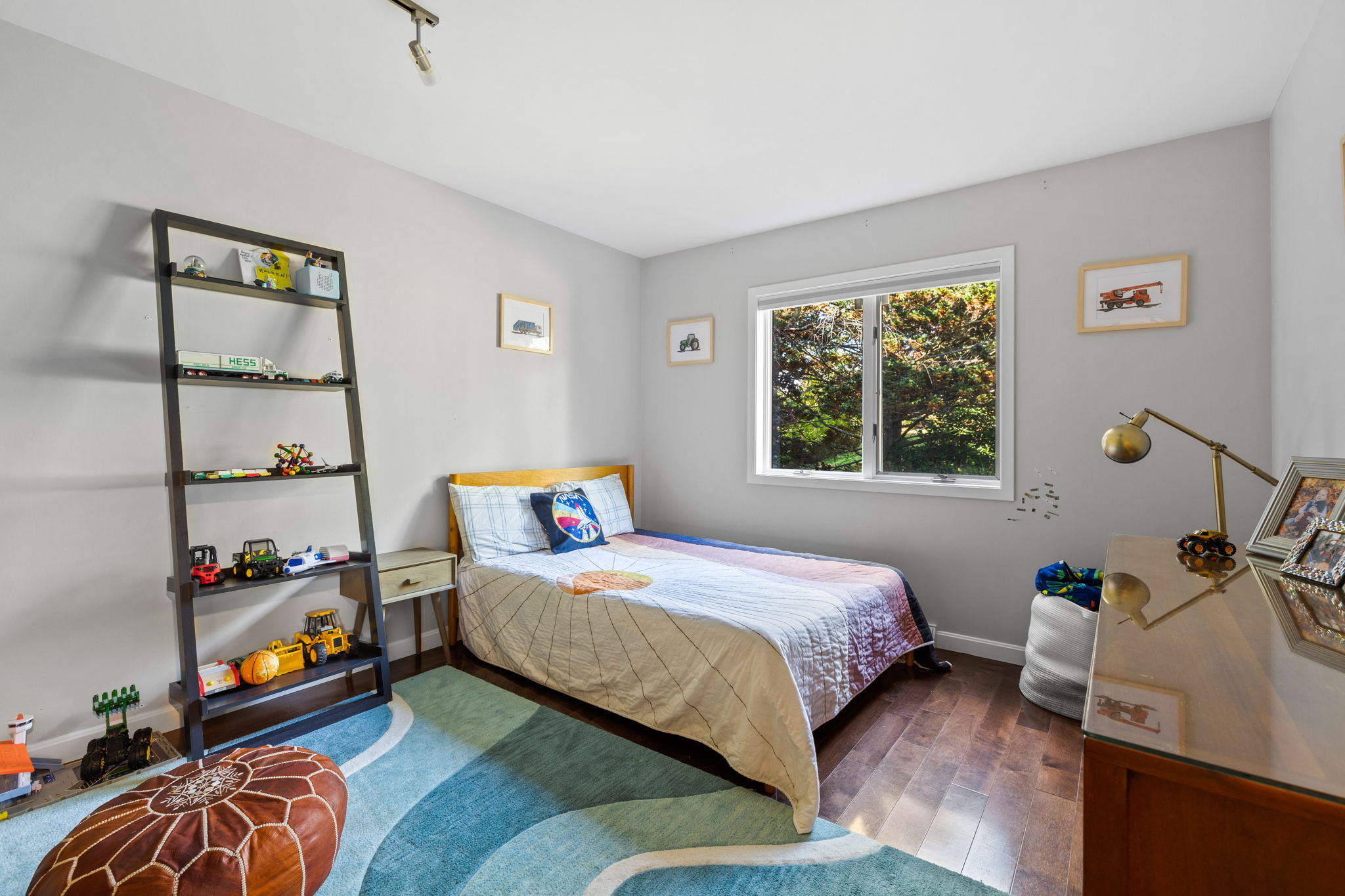 33 Thoreau Circle Beverly, MA 01915 - Photo 15 of 20 a bedroom with a bed and a window