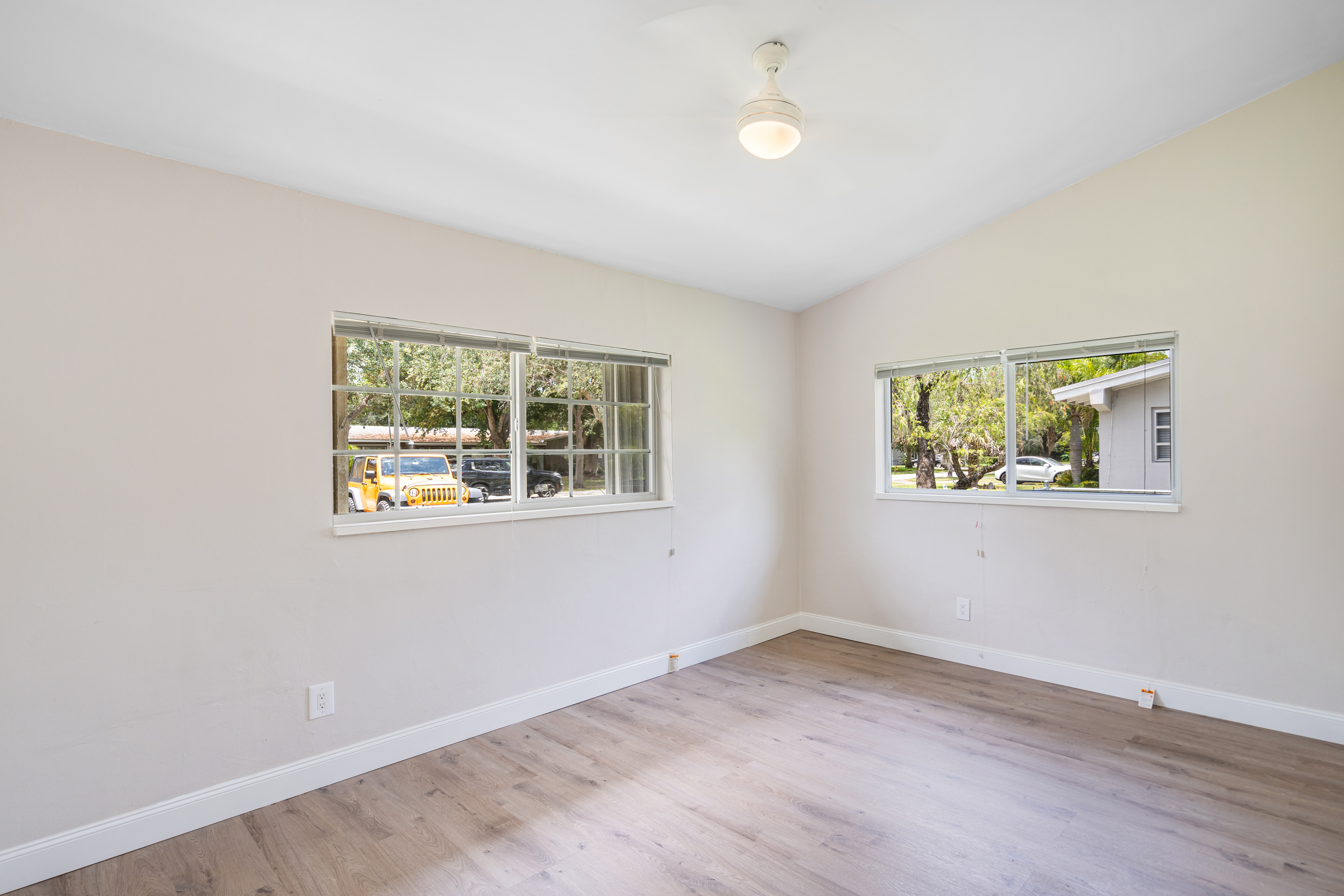11511 Southwest 81st Road Miami, FL 33156 - Photo 8 of 34