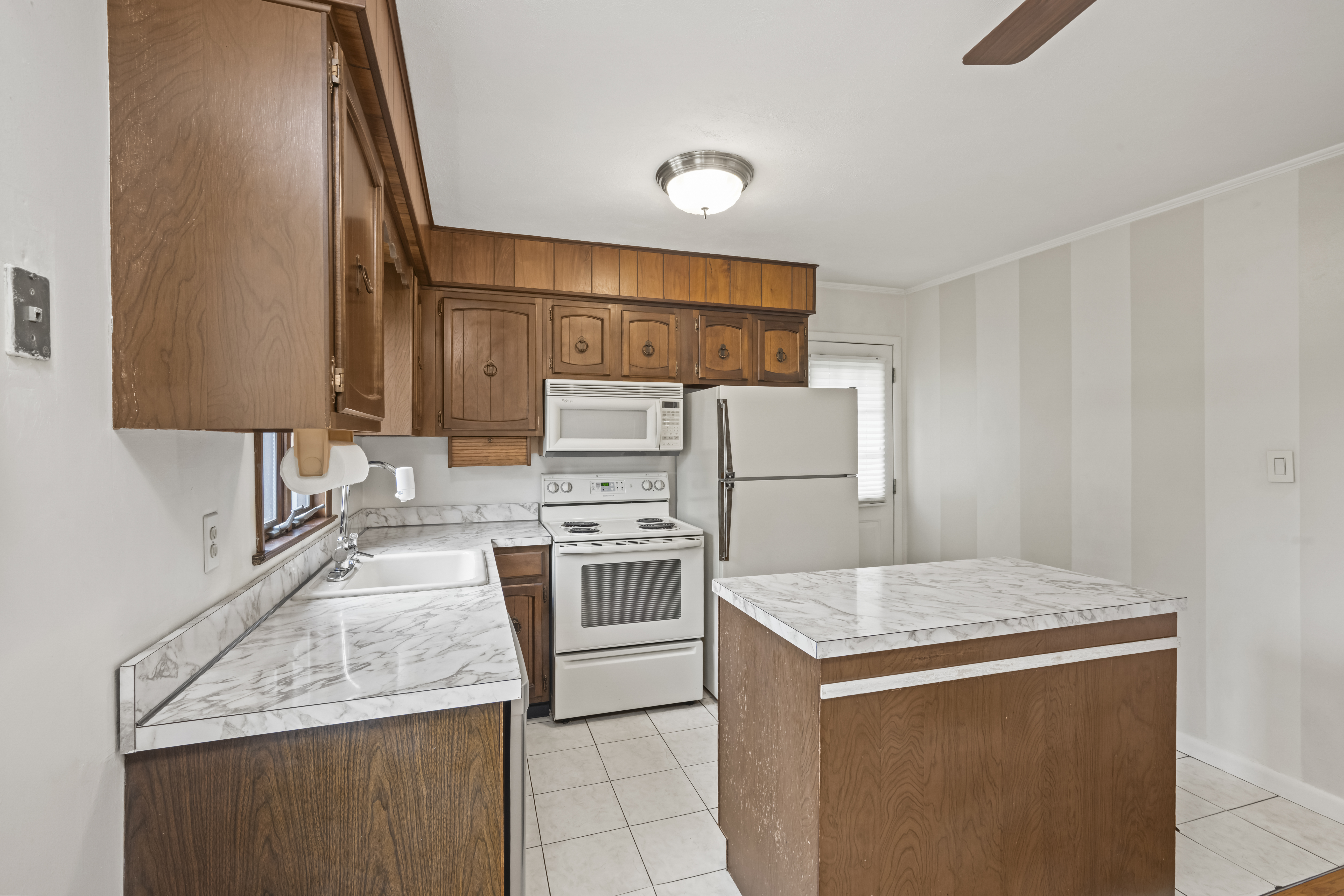 223 Darlington Avenue Staten Island, NY 10312 - Photo 9 of 36