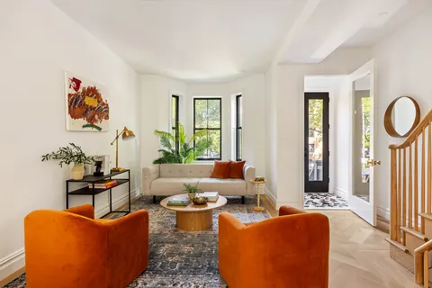 $3,795,000 | 174 Hall Street | Clinton Hill