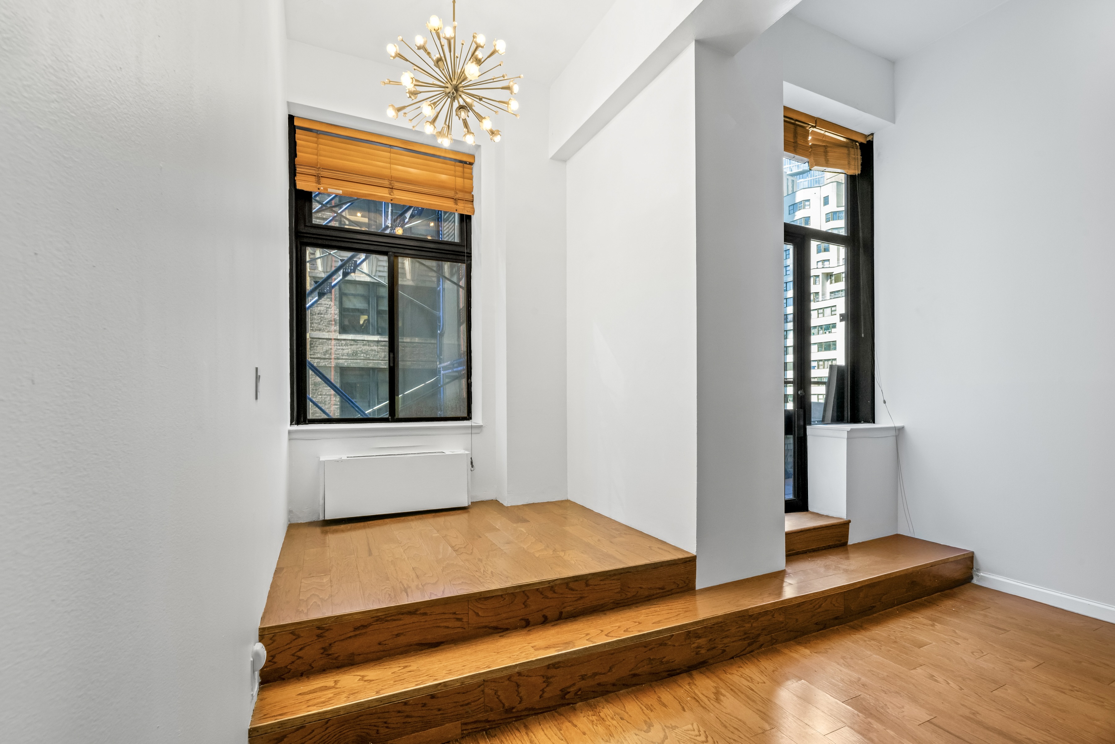 310 East 46th Street, Unit 8U Manhattan, NY 10017 - Photo 9 of 16