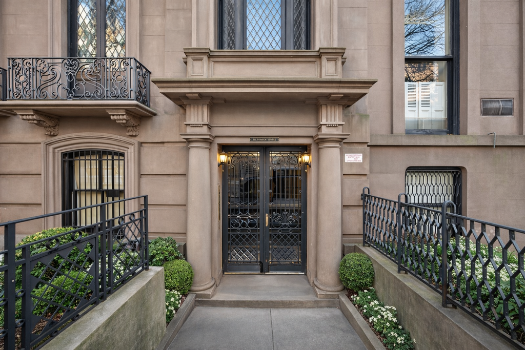 132 Remsen Street, Unit 7 Brooklyn, NY 11201 - Photo 2 of 11