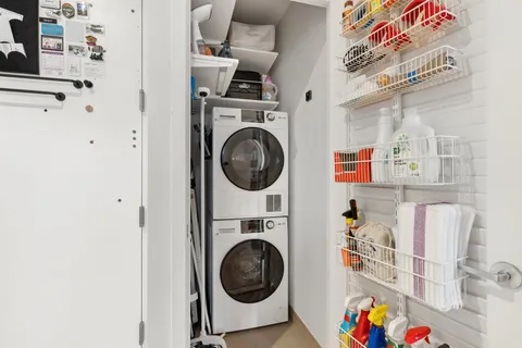 $995,000 | 1 Hanson Place, Unit 24E | Fort Greene