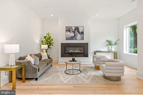 $2,099,000 | 8609 Woodbrook Lane, Chevy Chase, MD 20815