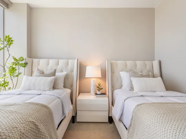 $3,495,000 | 1555 Kapiolani Boulevard, Unit 2002, Honolulu, HI 96814