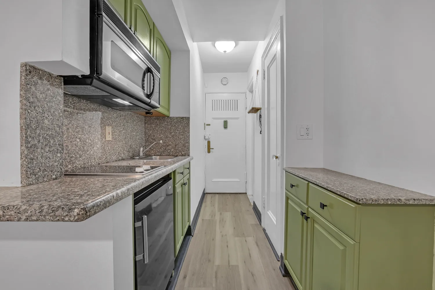 $305,000 | 25 Tudor City Place, Unit 1707 | Murray Hill