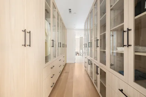 $18,500,000 | 165 East 64th Street | Lenox Hill