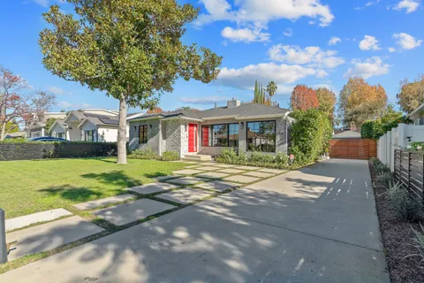 $1,895,000 | 4518 Varna Avenue, Sherman Oaks, CA 91423