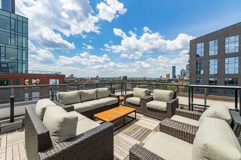 $649,900 | 32 Traveler Street, Unit 411, Boston, MA 02118