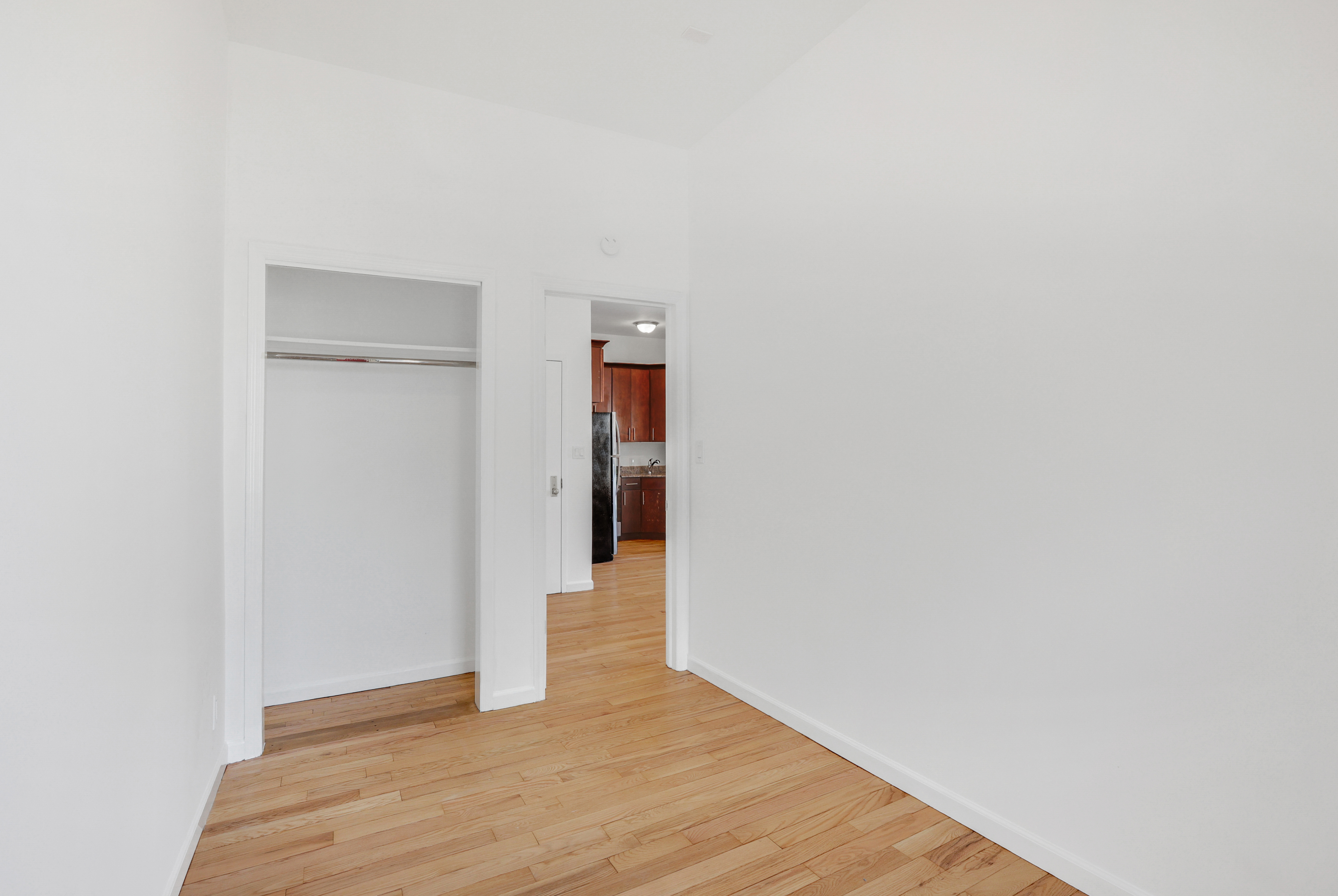 538 Graham Avenue, Unit 4R Brooklyn, NY 11222 - Photo 6 of 10