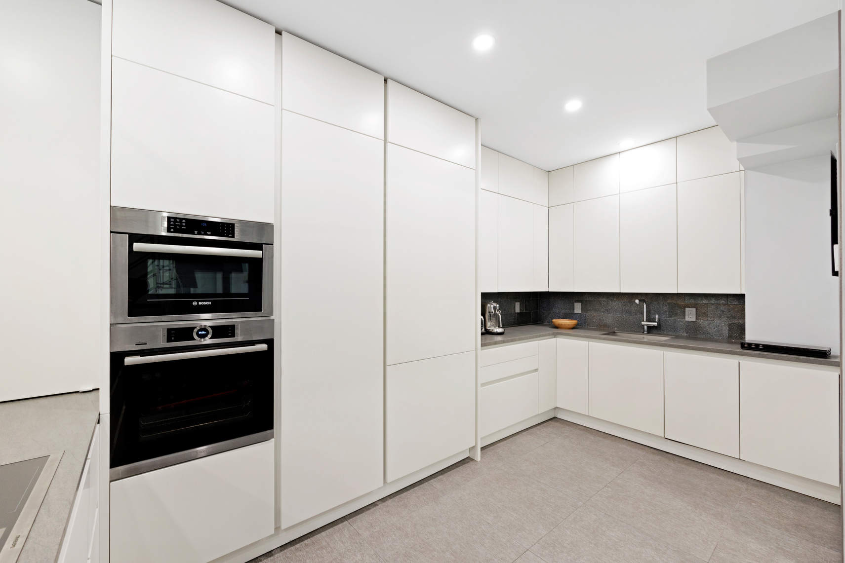 529 West 42nd Street, Unit 7J Manhattan, NY 10036 - Photo 6 of 15