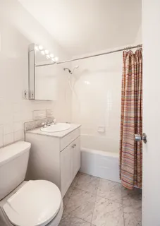 $1,250,000 | 165 West End Avenue, Unit 9K | Upper West Side