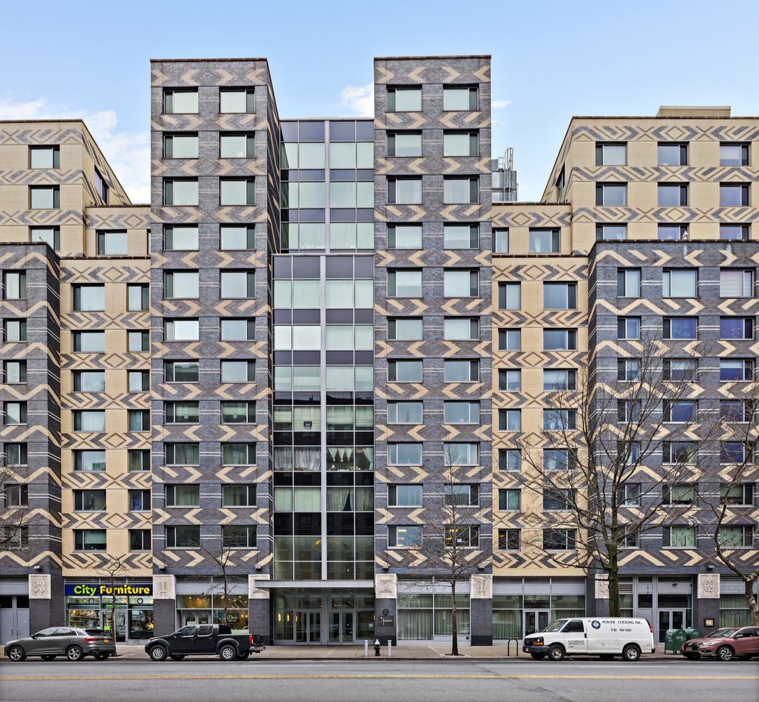40 West 116th Street, Unit B503 Manhattan, NY 10026 - Photo 13 of 36 a view of a building with a street