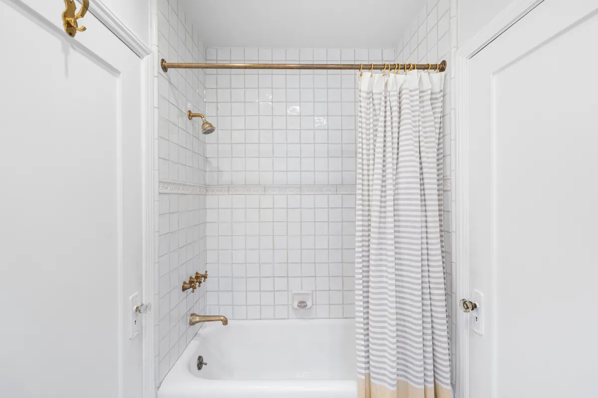 $1,849,000 | 926 Burnside Avenue, Los Angeles, CA 90036