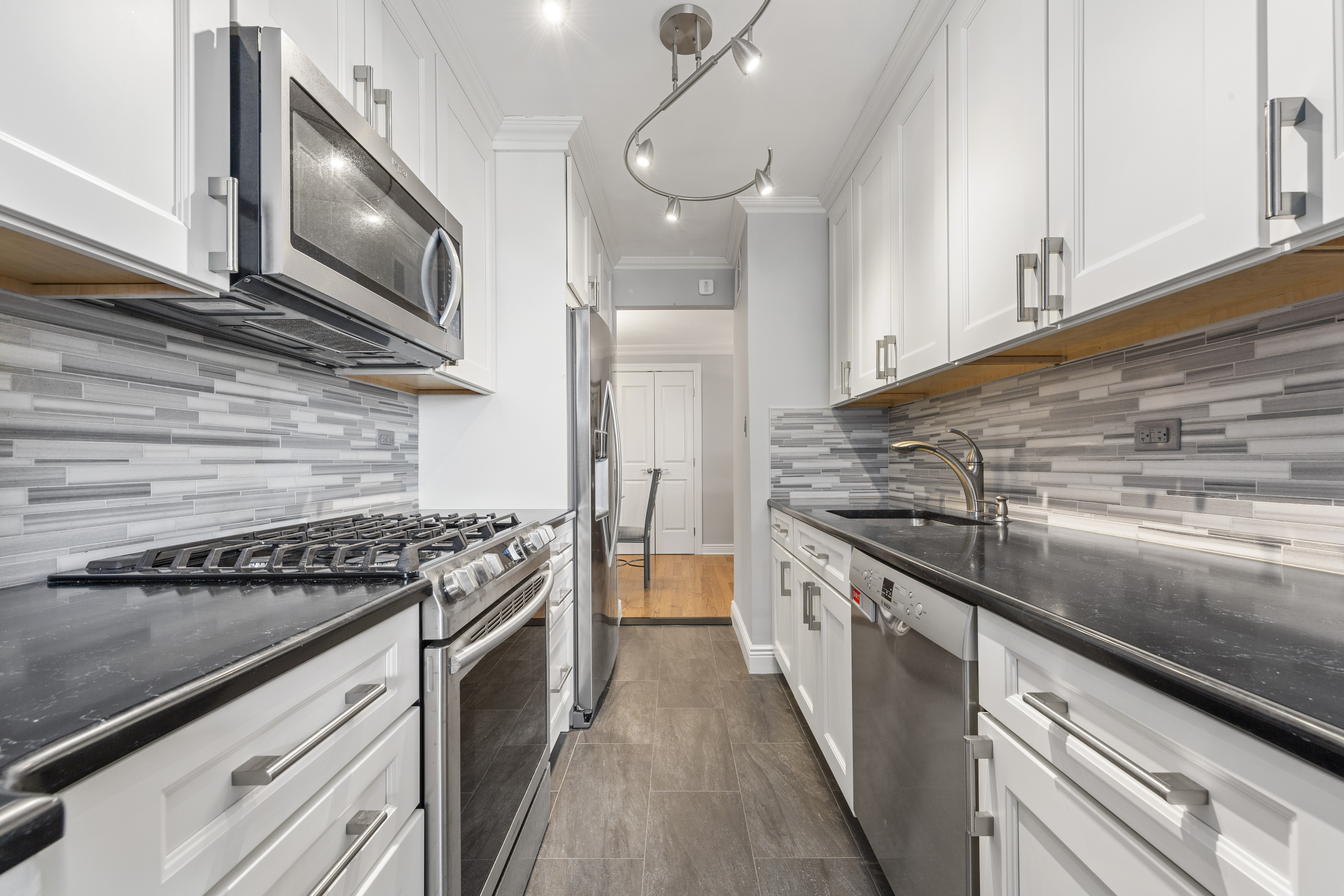 102-30 66th Road, Unit 11B Queens, NY 11375 - Photo 13 of 19