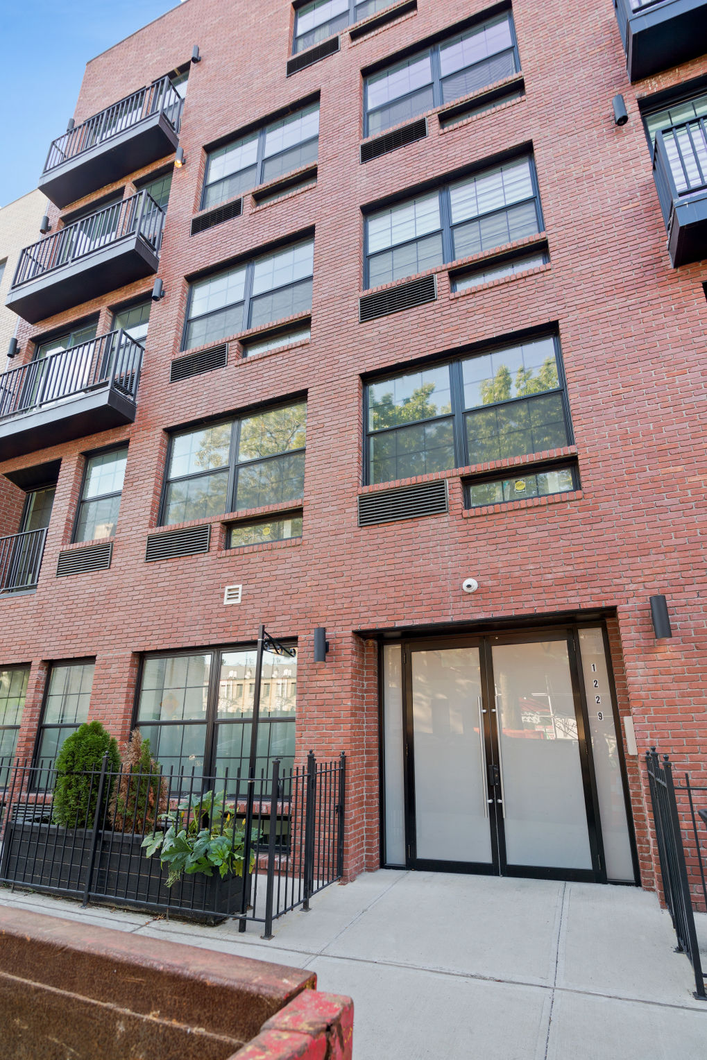 1229 Putnam Avenue, Unit 4A Brooklyn, NY 11221 - Photo 6 of 8