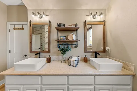 $1,285,000 | 309 Hacienda Place, Dripping Springs, TX 78620