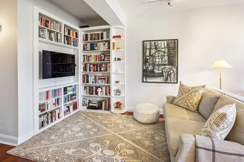 $775,000 | 2123 California Street Northwest, Unit D5, Washington, DC 20008