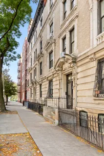 an outdoor view of a building