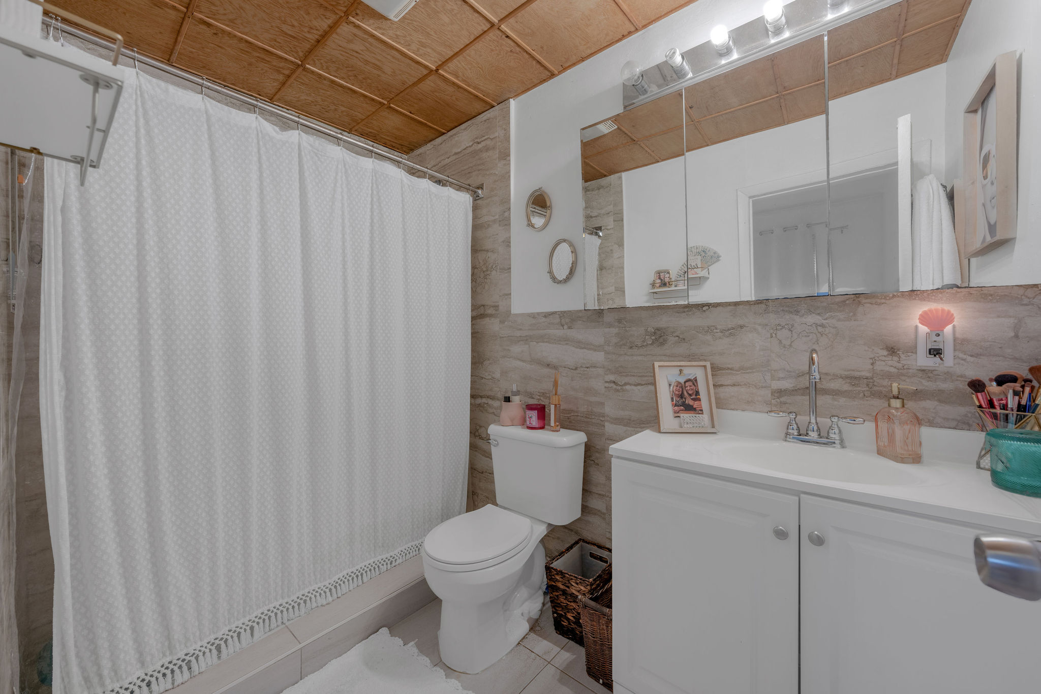 735-745 Meridian Avenue Miami Beach, FL 33139 - Photo 29 of 62 a bathroom with a sink toilet and shower