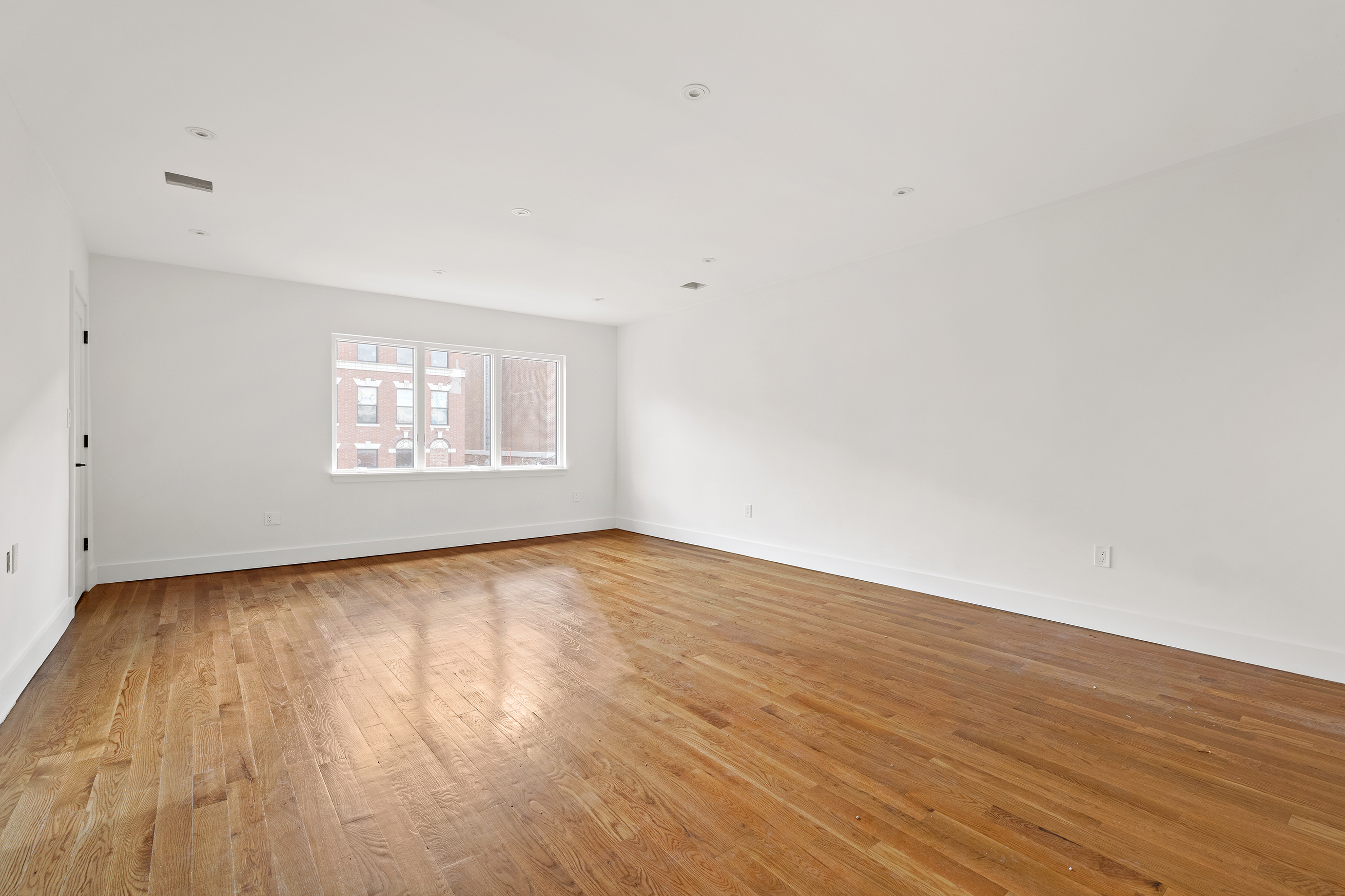 369 Kosciuszko Street Brooklyn, NY 11221 - Photo 16 of 17