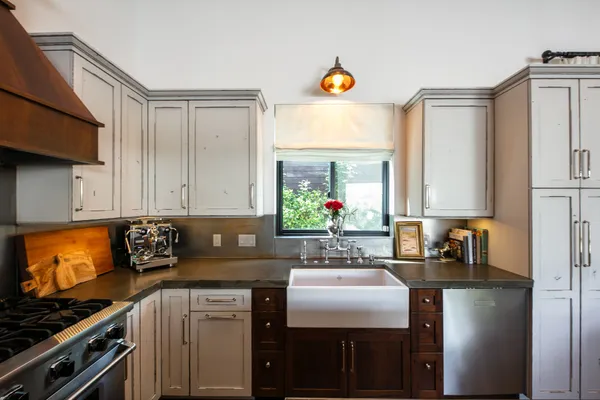 $2,550,000 | 28960 Crags Drive, Agoura Hills, CA 91301
