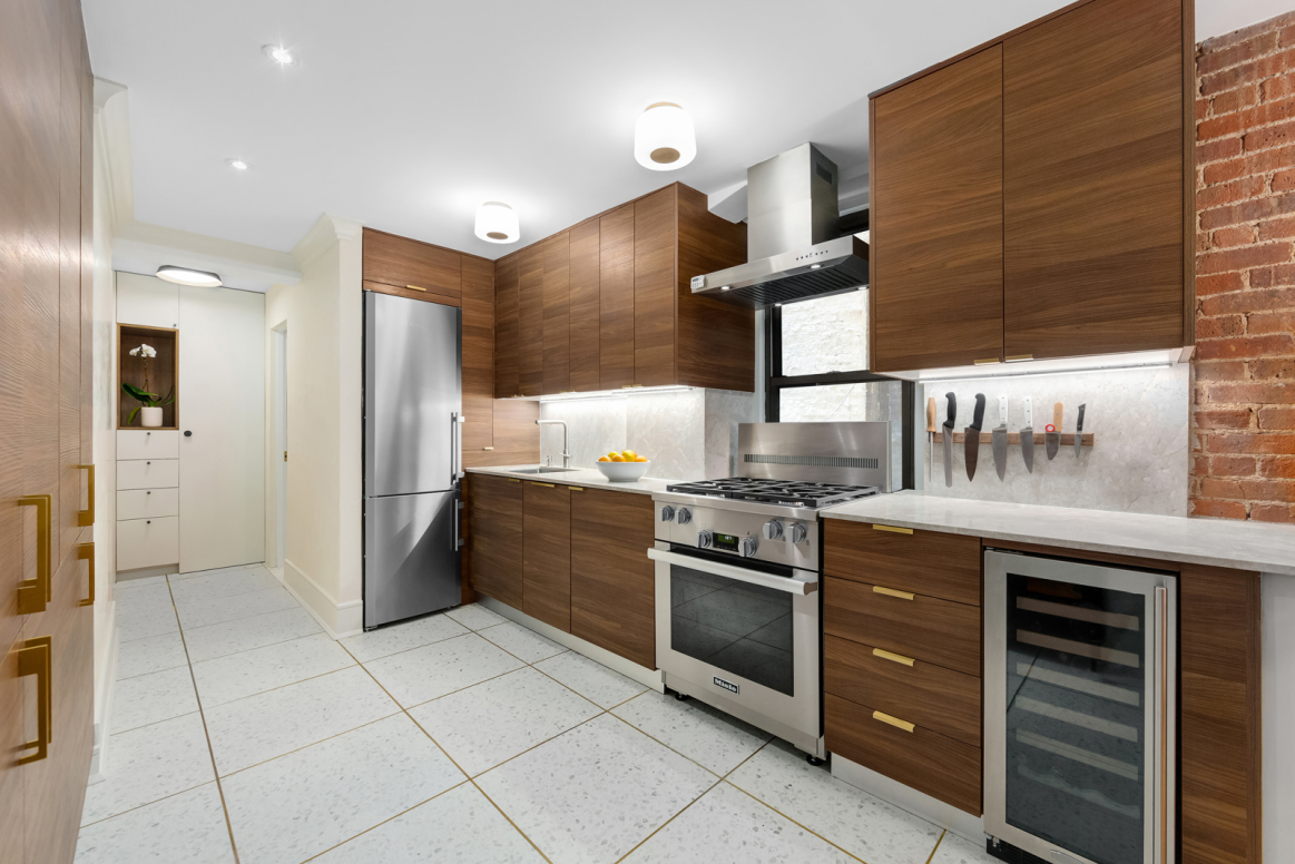 15 Jones Street, Unit 1E Manhattan, NY 10014 - Photo 4 of 10