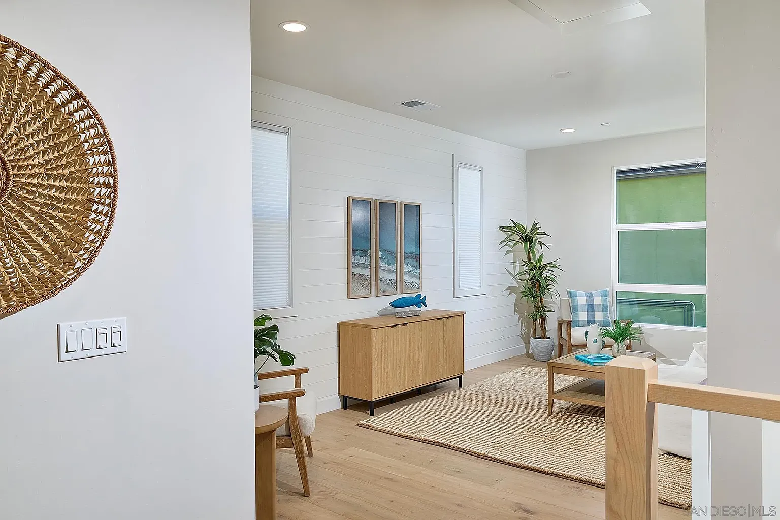 567 North Vulcan Avenue Encinitas, CA 92024 - Photo 22 of 49