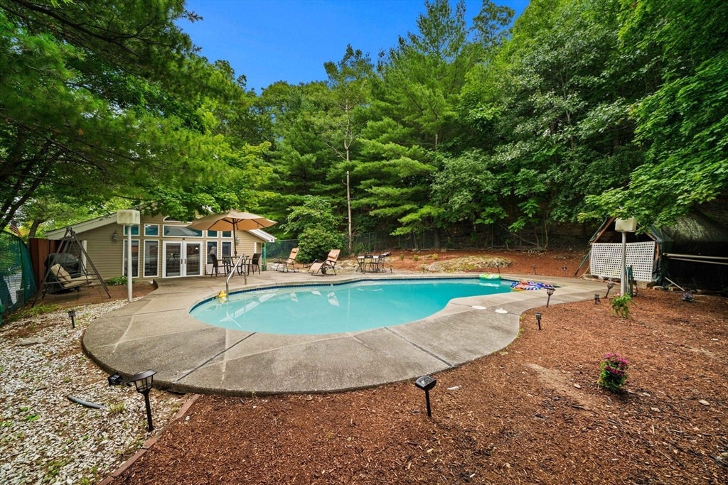 10 Rafferty Road Stoneham, MA 02180 - Photo 14 of 40 Gallery Image 14
