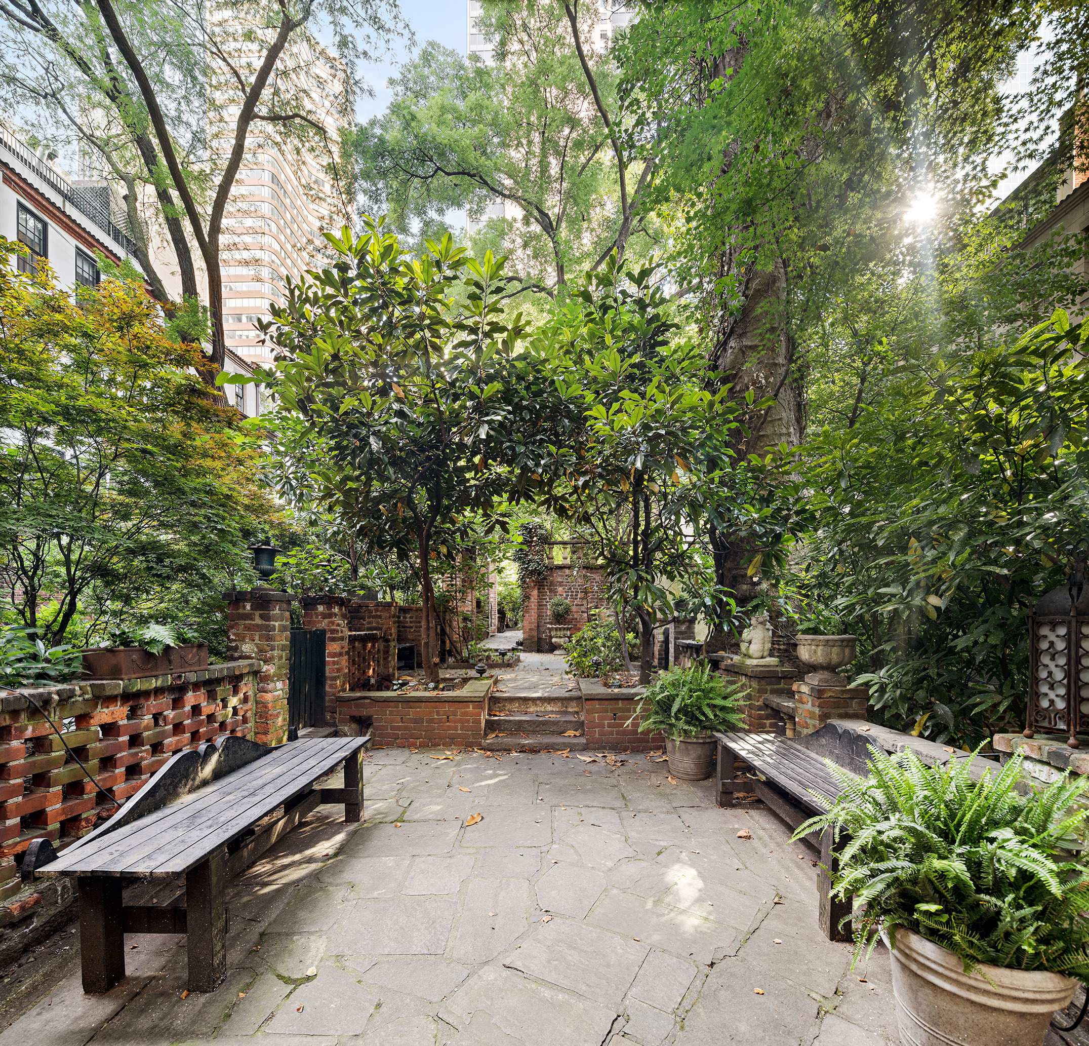 246 East 49th Street Manhattan, NY 10017 - Photo 33 of 39