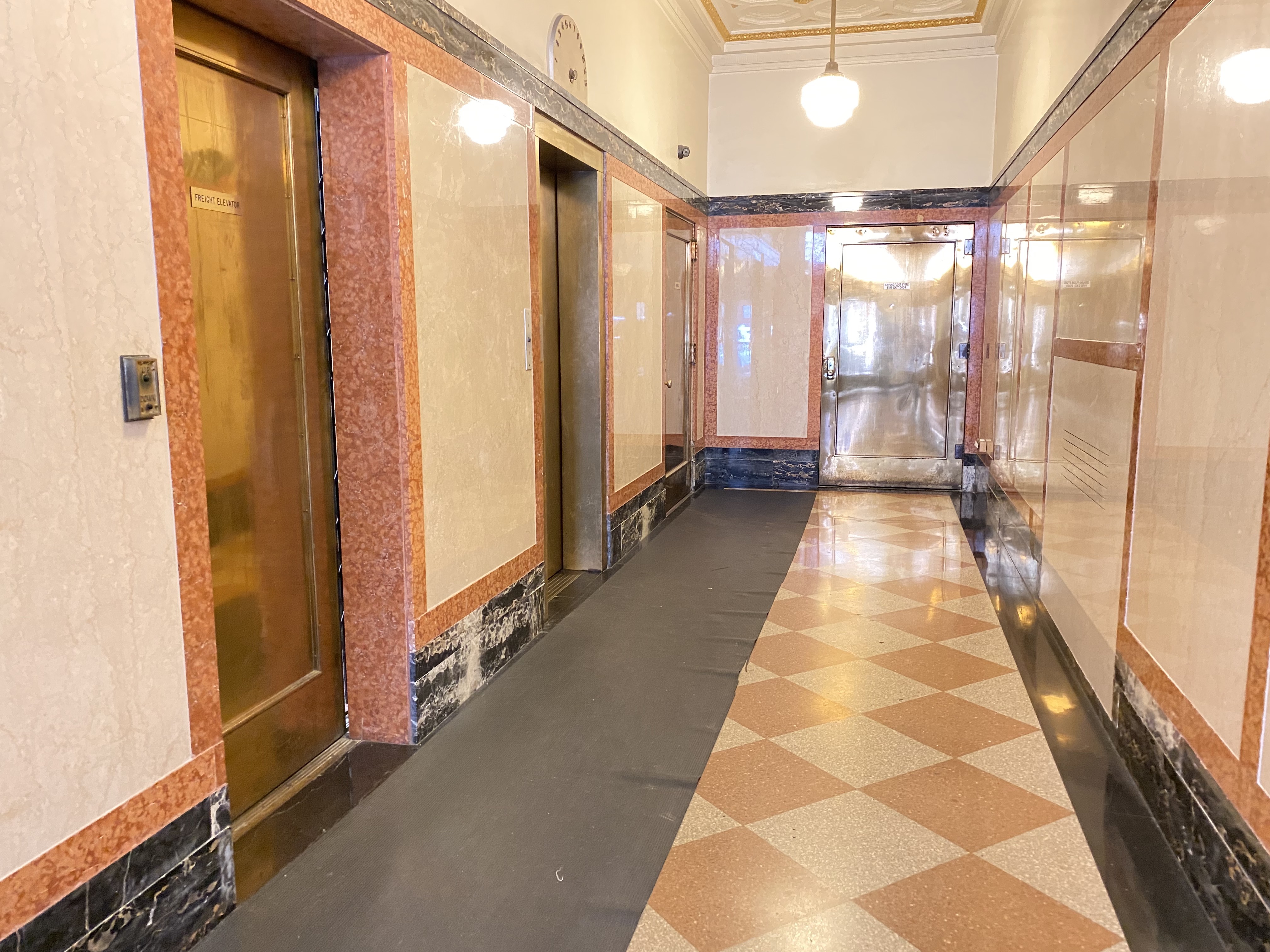 361 West 36th Street, Unit 5B Manhattan, NY 10018 - Photo 10 of 12