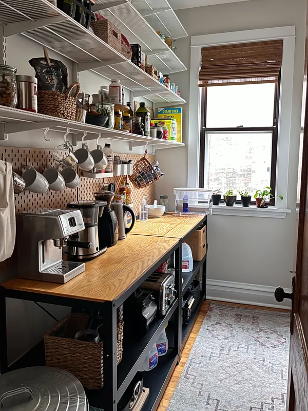 $1,200,000 | 2020 West Waveland Avenue, Chicago, IL 60618