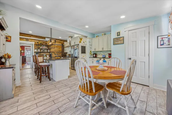 $1,425,000 | 917 Dekalb Pike, Ambler, PA 19002
