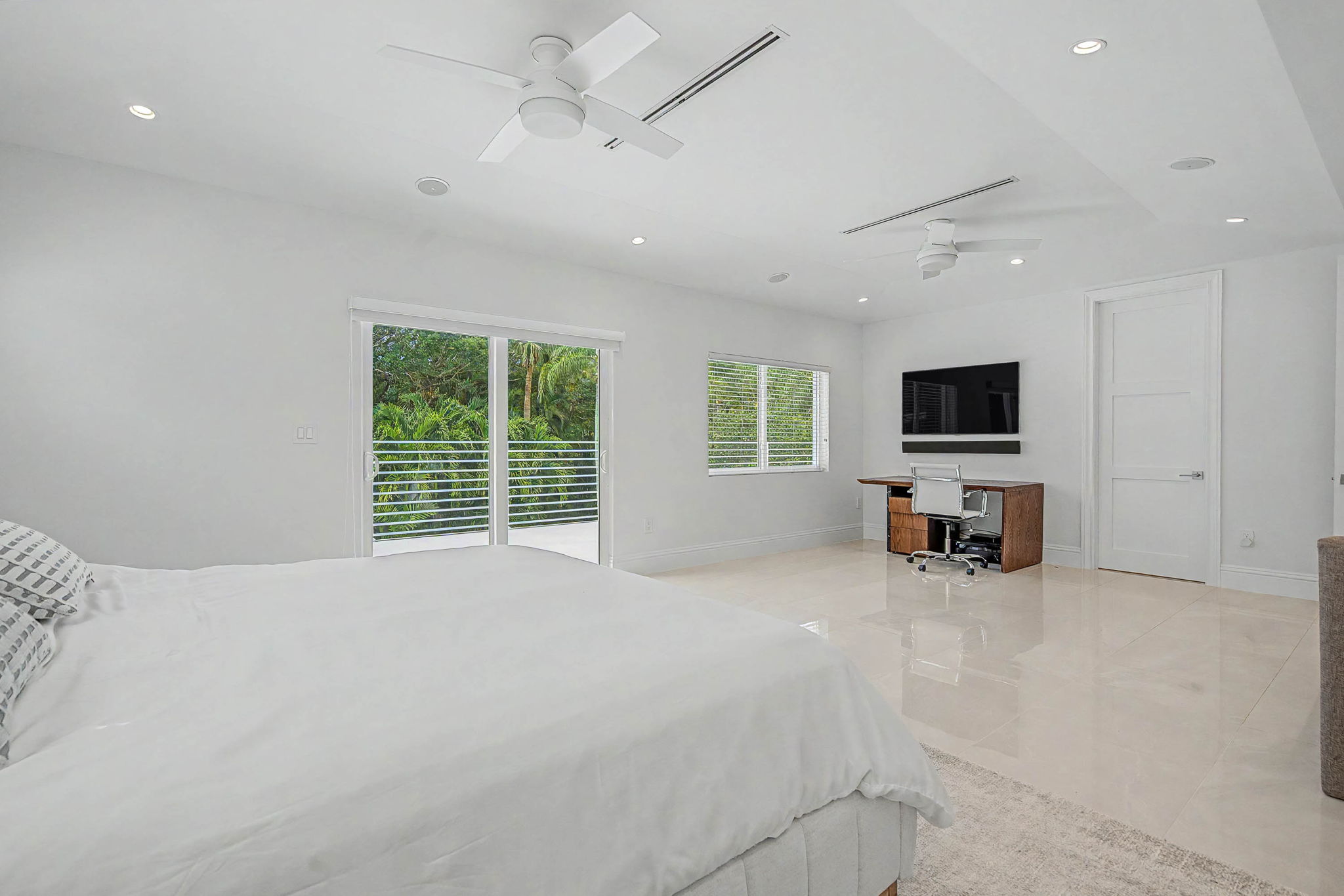 5790 Southwest 96th Street Pinecrest, FL 33156 - Photo 23 of 38