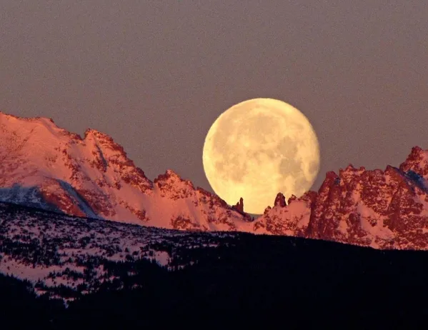 $2,100,000 | 323 Overlook Lane, Boulder, CO 80302